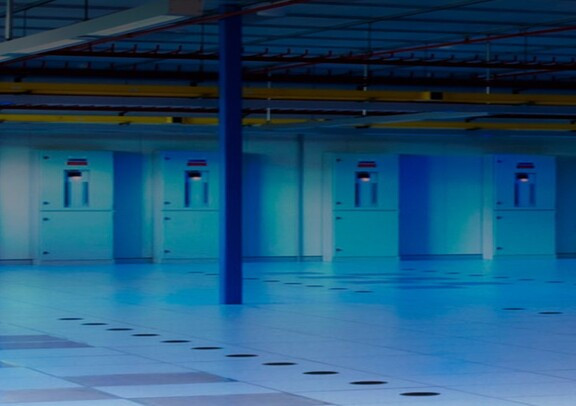 Data center Equinix PA4 à Pantin : CVC, désenfumage, plomberie et électricité